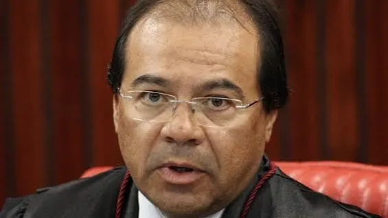 CPMI do INSS mira irmão de Flávio Dino em investigação.